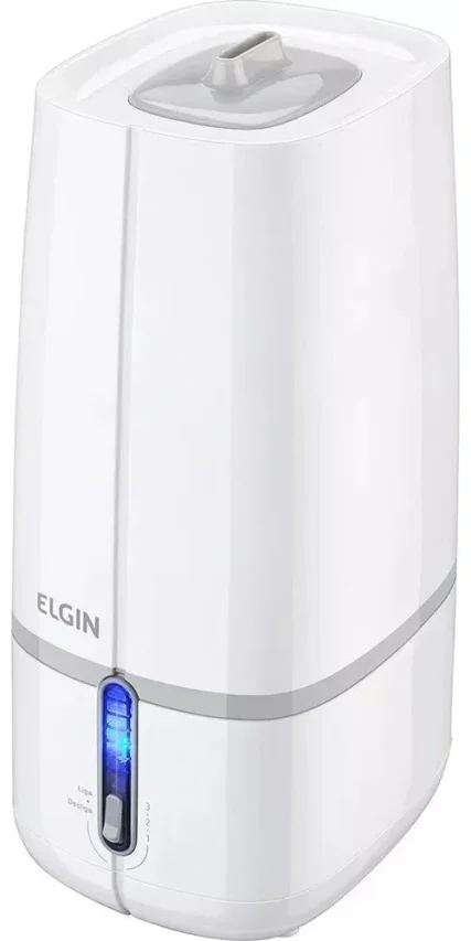 Um umidificador Elgin branco e elegante com luz indicadora azul e design de enchimento superior para fácil uso em qualquer ambiente.