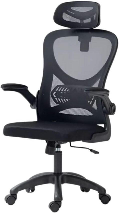 Cadeira de escritório ergonômica preta com encosto em tela, apoio de cabeça ajustável e braços sobre base com rodinhas. Ideal para conforto e suporte.
